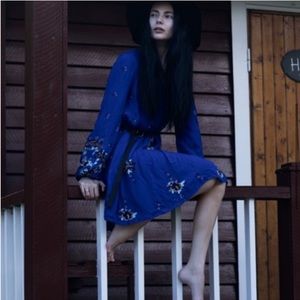 Free People Oxford Blue Floral Embroidered Long Sleeve Boho Swing Mini D…